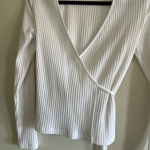 Frank & Oak White Ribbed Wrap Tie-Front Shirt / Blouse - Picture 3 of 7